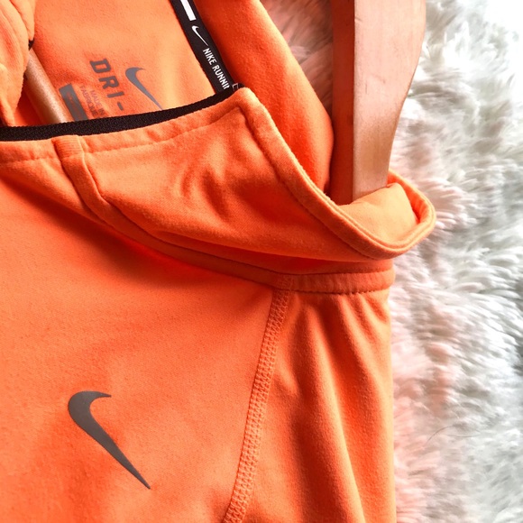 ✨New Nike Running Zip Up✨ - Picture 3 of 5